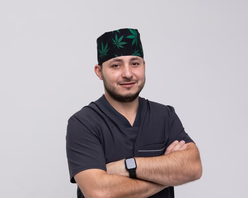 Jarrohlikda 8 yillik tajriba